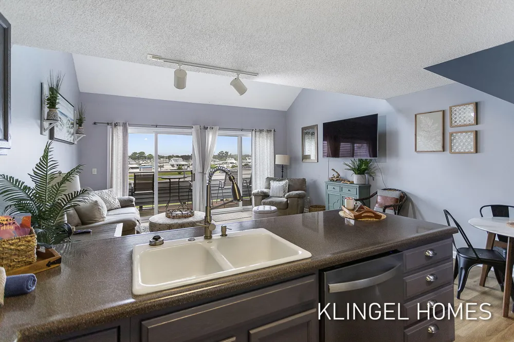 110 Millpoint Drive #10 Spring Lake, MI 49456