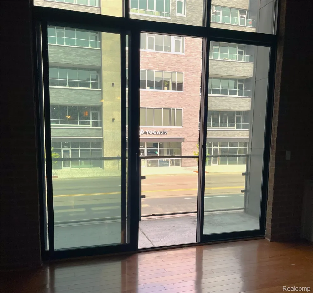 111 Main Street #201 Royal Oak City, MI 48067