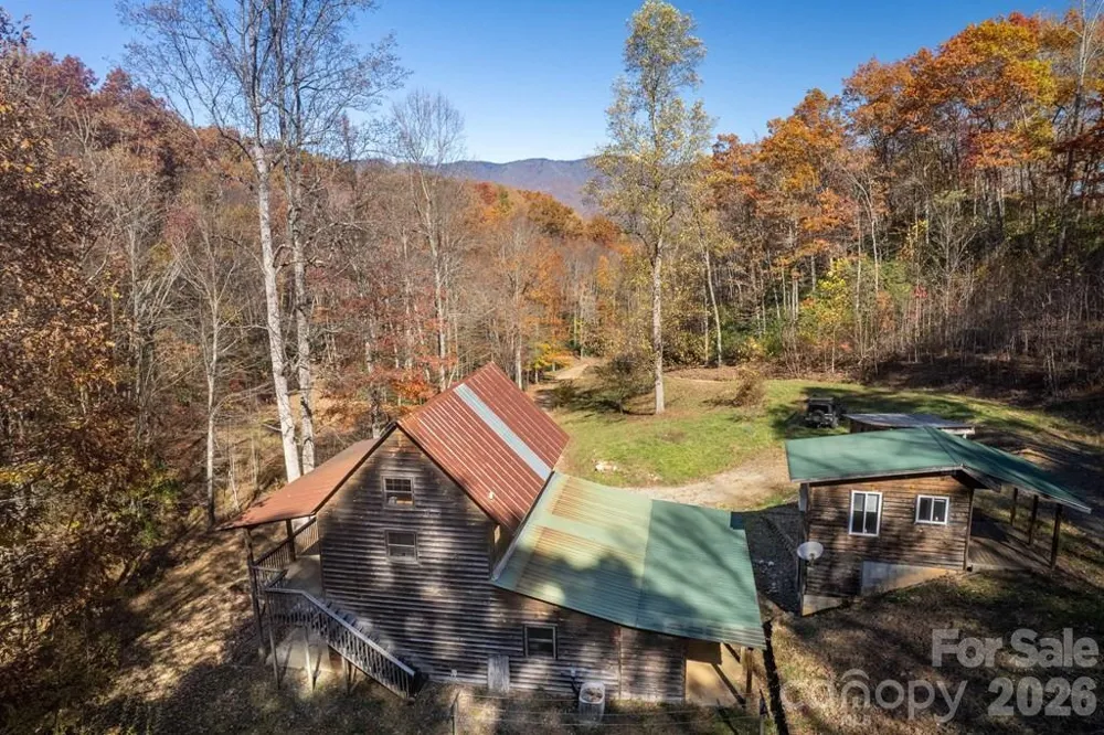 930 Copperhead Cove Sylva, NC 28779