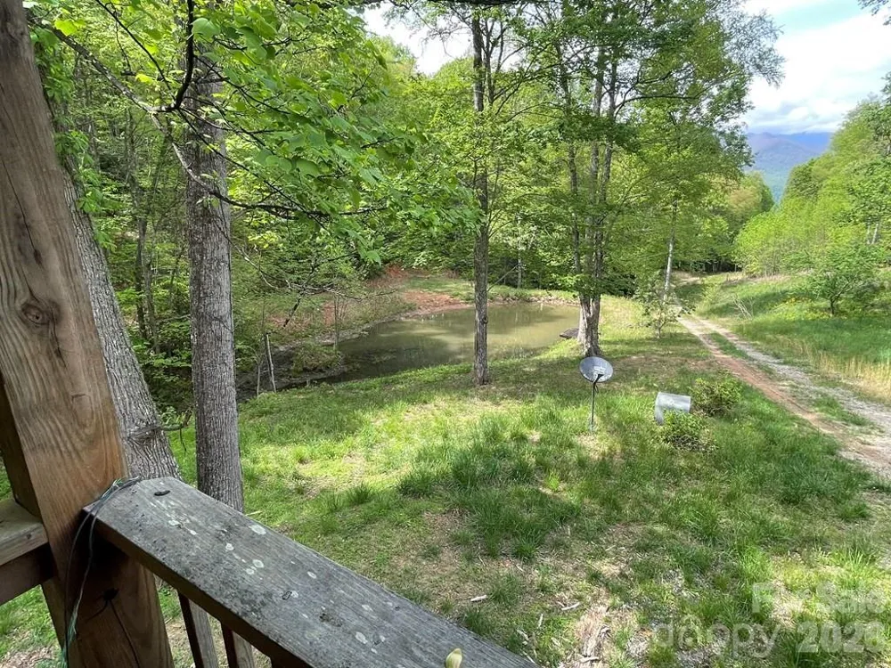 930 Copperhead Cove Sylva, NC 28779