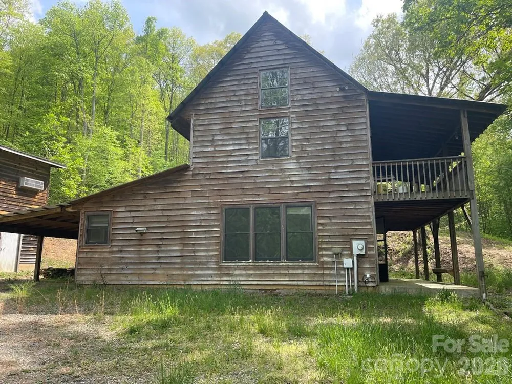 930 Copperhead Cove Sylva, NC 28779