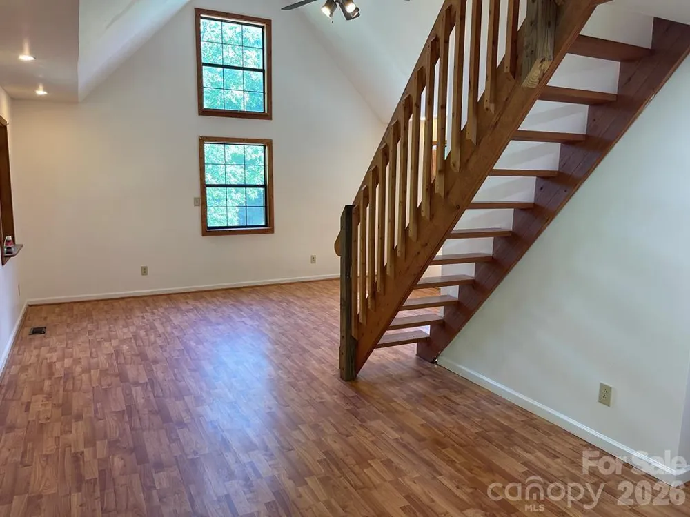 930 Copperhead Cove Sylva, NC 28779