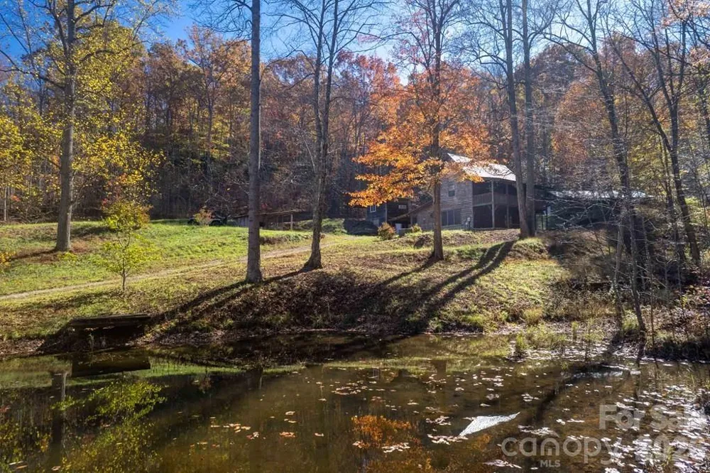 930 Copperhead Cove Sylva, NC 28779