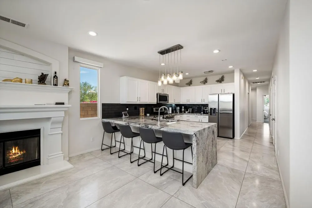 41372 Gaslight Avenue Bermuda Dunes, CA 92203