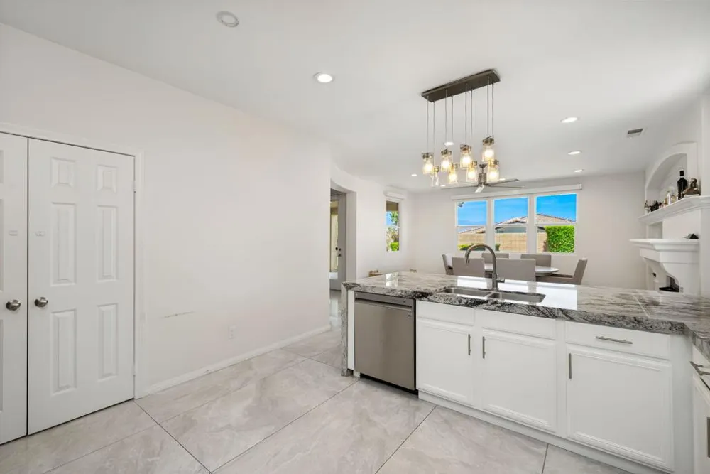 41372 Gaslight Avenue Bermuda Dunes, CA 92203