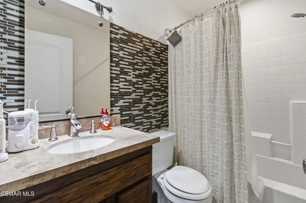 692 Via Colinas Westlake Village, CA 91362