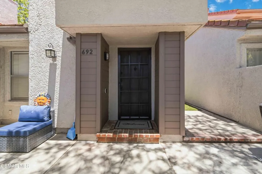 692 Via Colinas Westlake Village, CA 91362