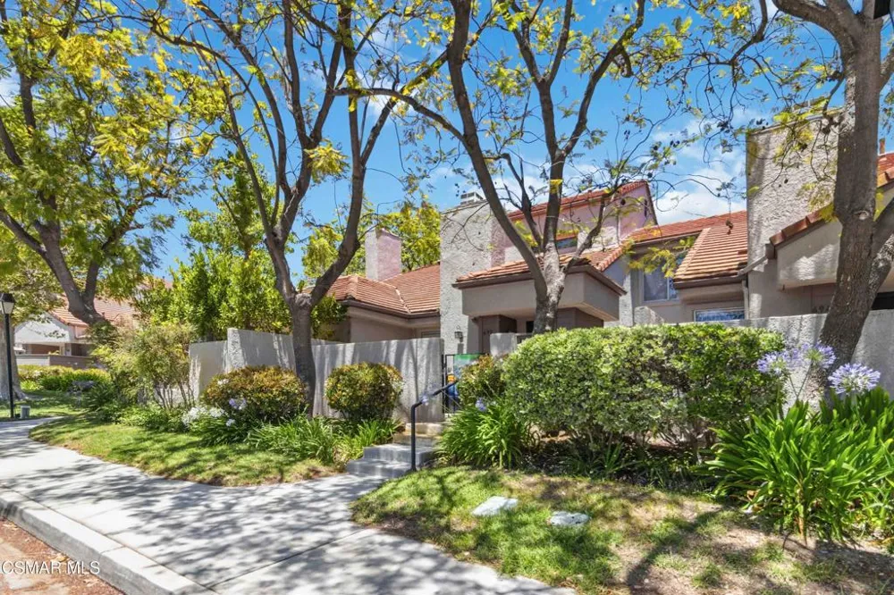 692 Via Colinas Westlake Village, CA 91362
