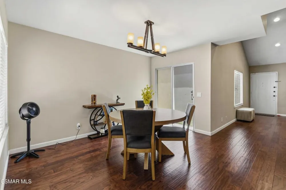 692 Via Colinas Westlake Village, CA 91362
