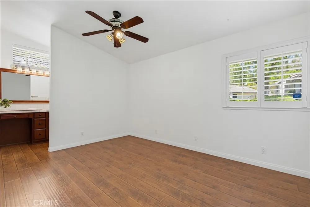 6818 Poppyview Drive Oak Park, CA 91377