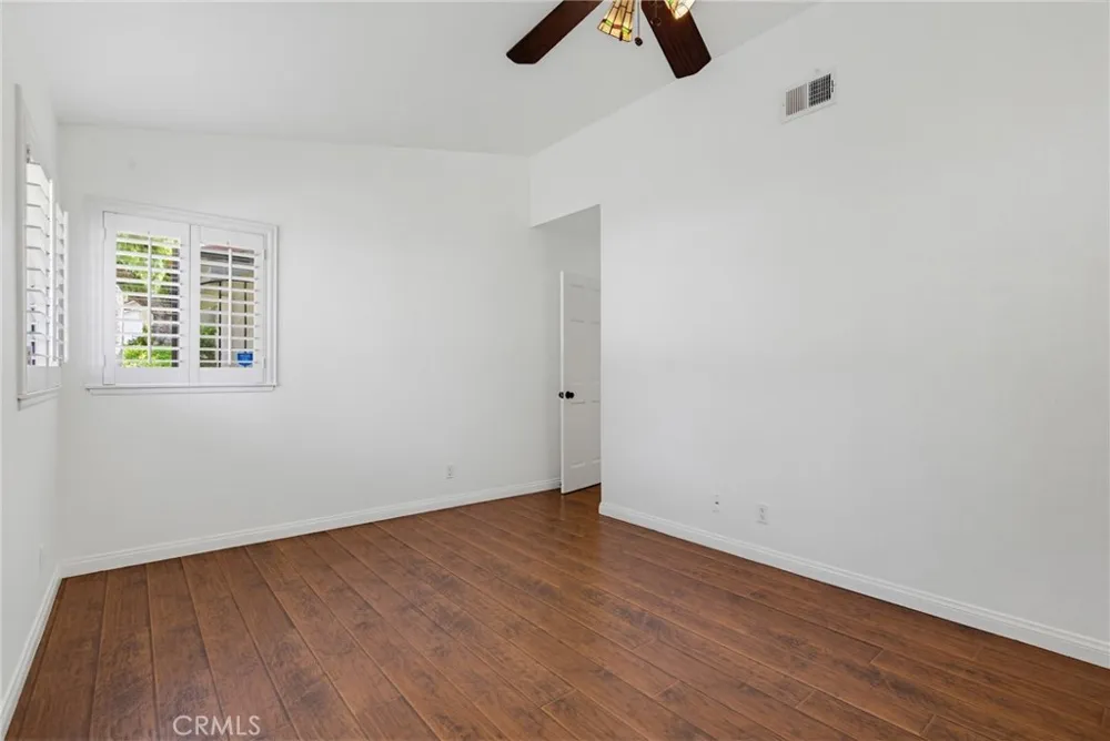 6818 Poppyview Drive Oak Park, CA 91377