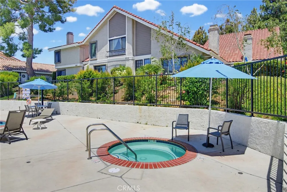 6818 Poppyview Drive Oak Park, CA 91377