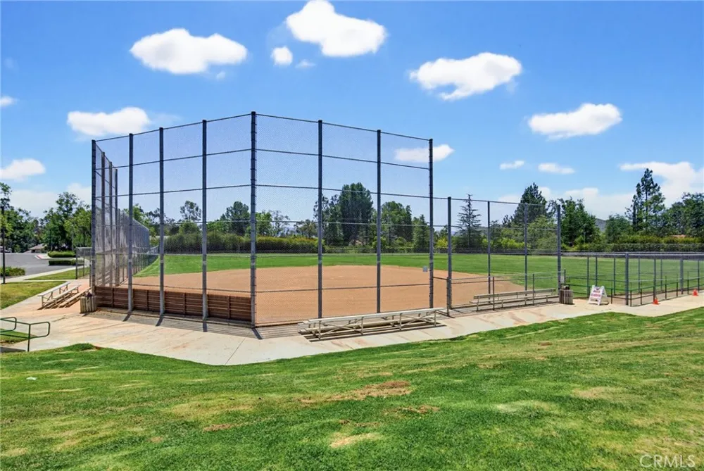 6818 Poppyview Drive Oak Park, CA 91377