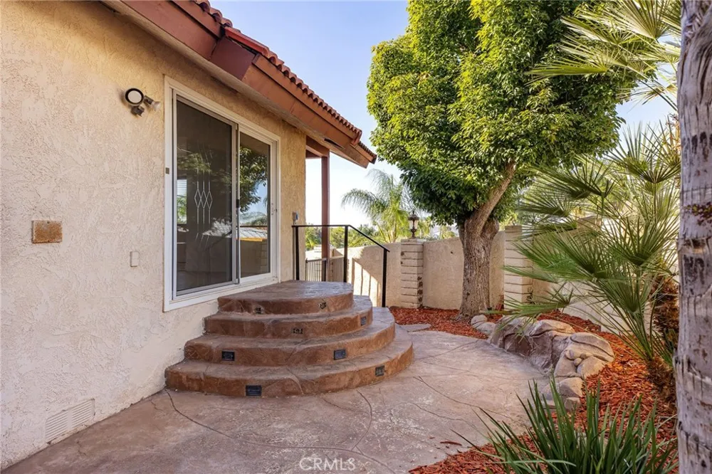 22627 Calcutta Canyon Lake, CA 92587