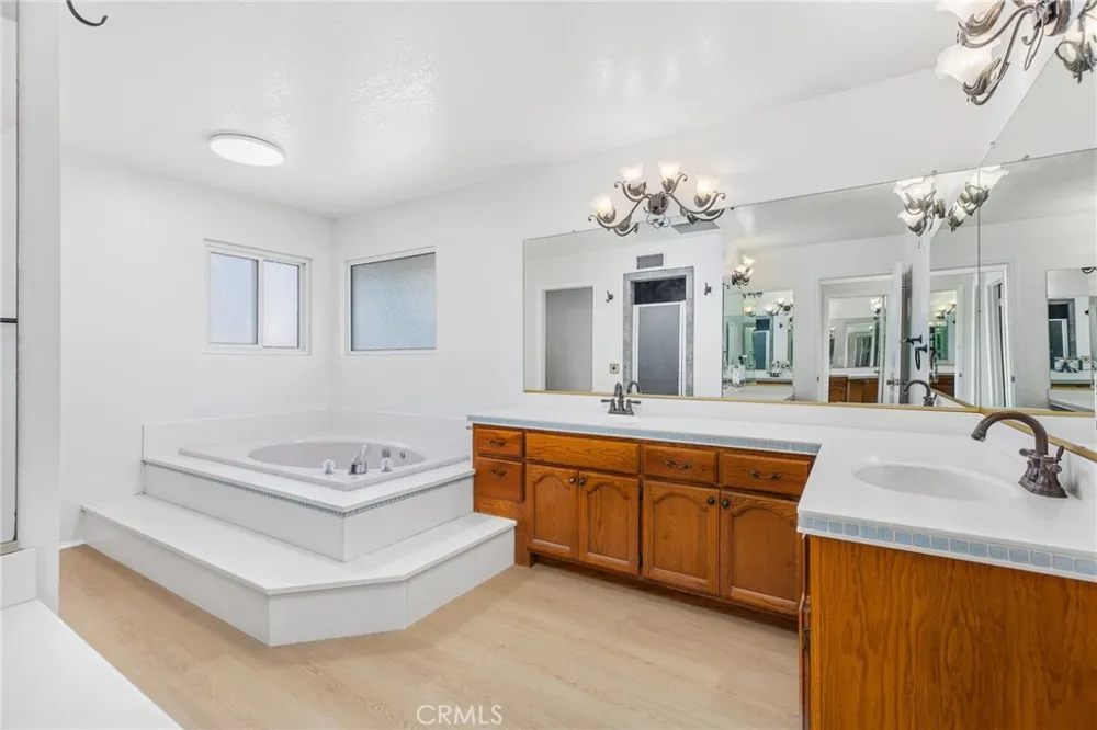22627 Calcutta Canyon Lake, CA 92587