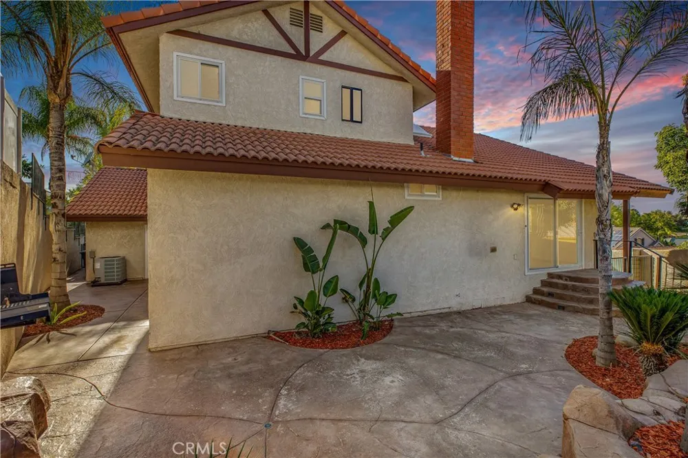 22627 Calcutta Canyon Lake, CA 92587