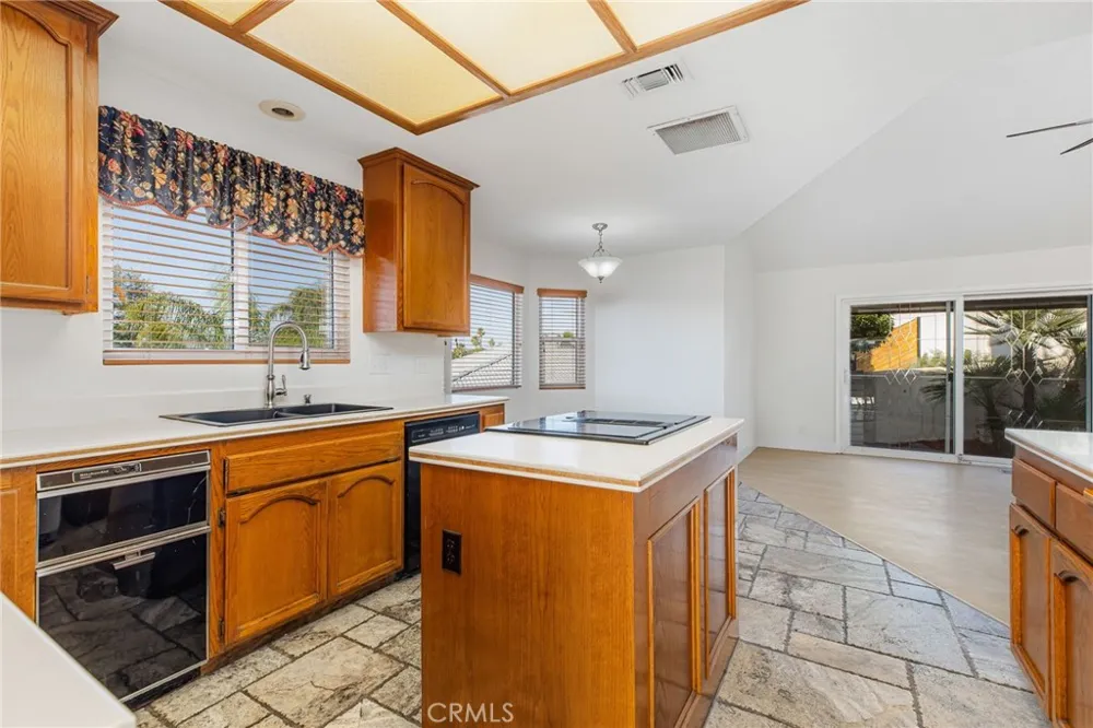 22627 Calcutta Canyon Lake, CA 92587