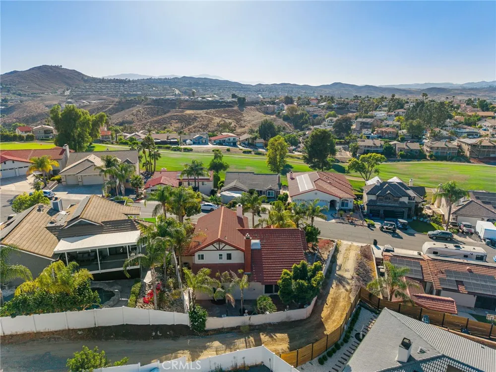 22627 Calcutta Canyon Lake, CA 92587