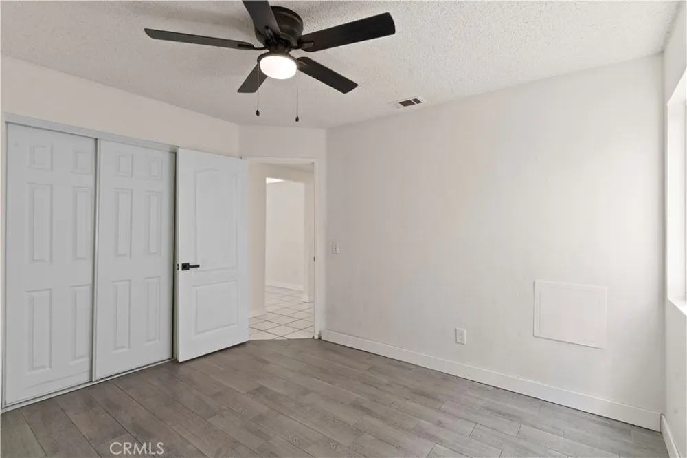 1529 Apple Creek Perris, CA 92571