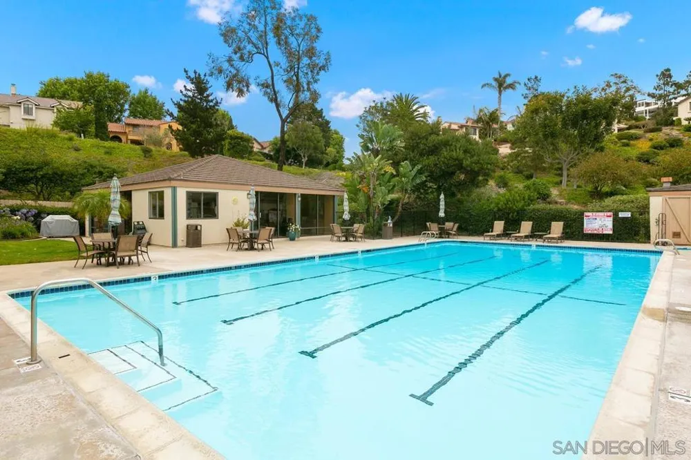 2097 Caminito Capa La Jolla, CA 92037