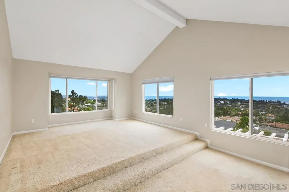 2097 Caminito Capa La Jolla, CA 92037