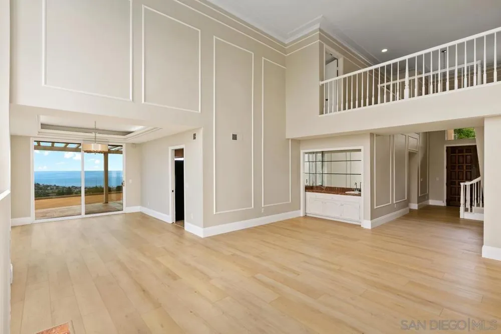 2097 Caminito Capa La Jolla, CA 92037