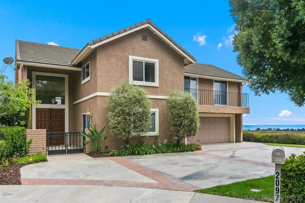 2097 Caminito Capa La Jolla, CA 92037