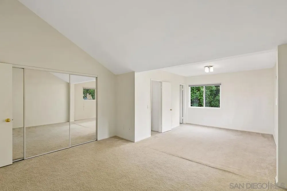 2097 Caminito Capa La Jolla, CA 92037