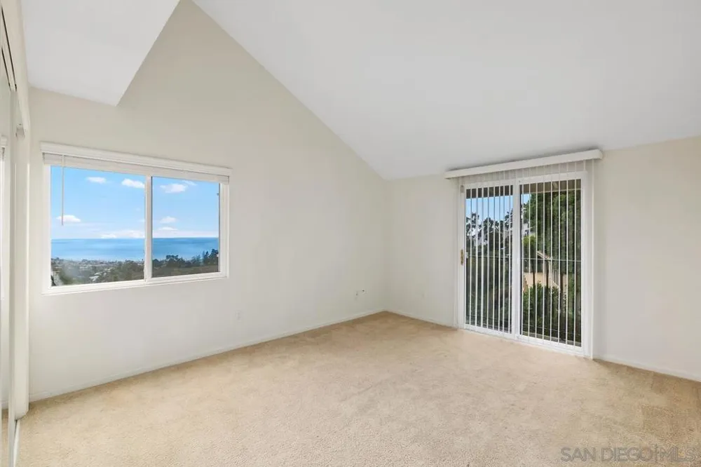 2097 Caminito Capa La Jolla, CA 92037