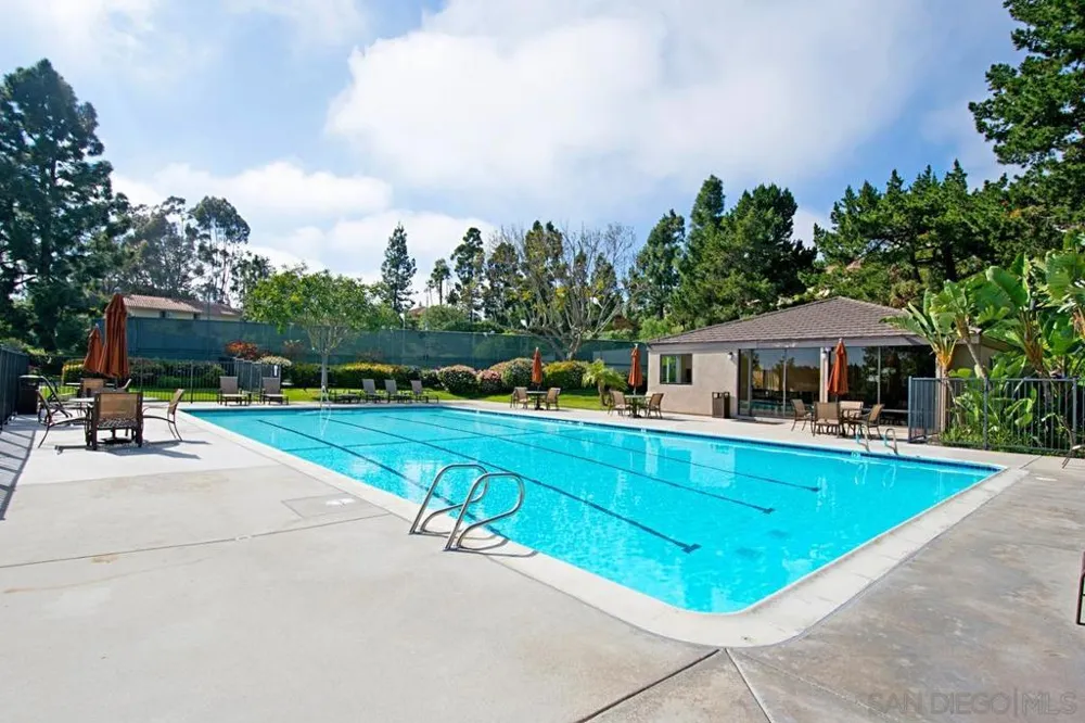 2097 Caminito Capa La Jolla, CA 92037