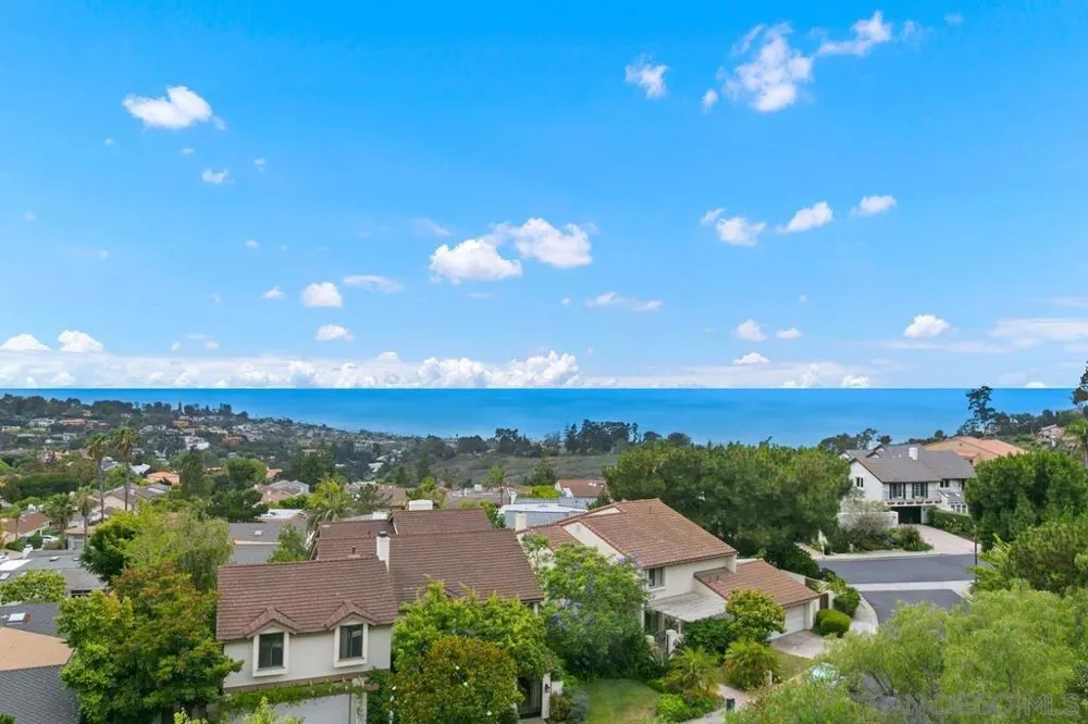 2097 Caminito Capa La Jolla, CA 92037