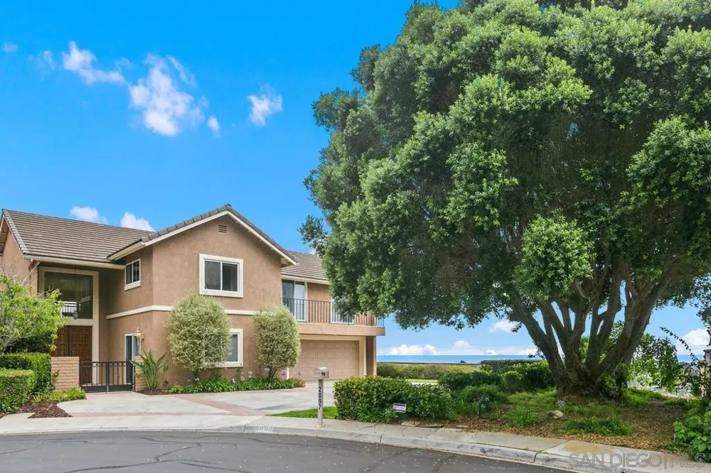 2097 Caminito Capa La Jolla, CA 92037