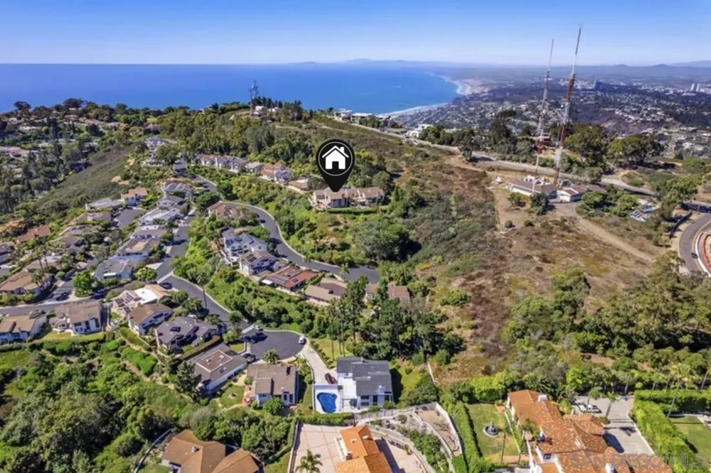 2097 Caminito Capa La Jolla, CA 92037
