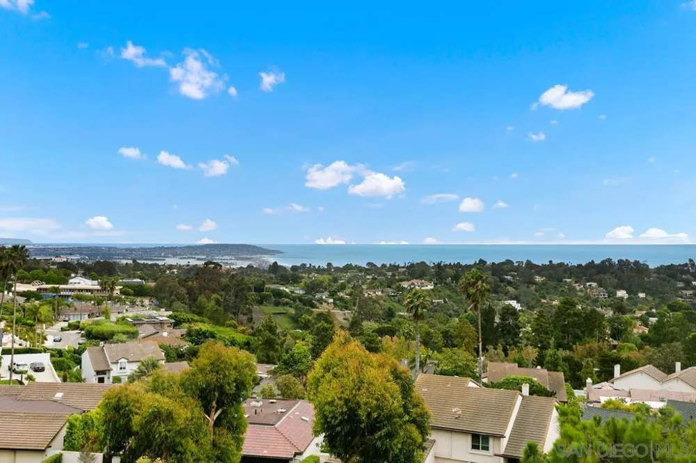 2097 Caminito Capa La Jolla, CA 92037