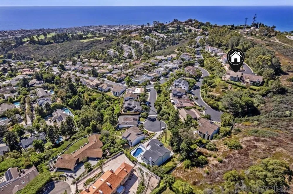 2097 Caminito Capa La Jolla, CA 92037