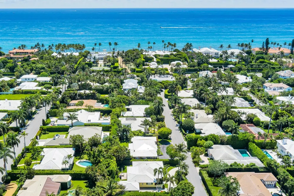 241 Via Linda Palm Beach, FL 33480