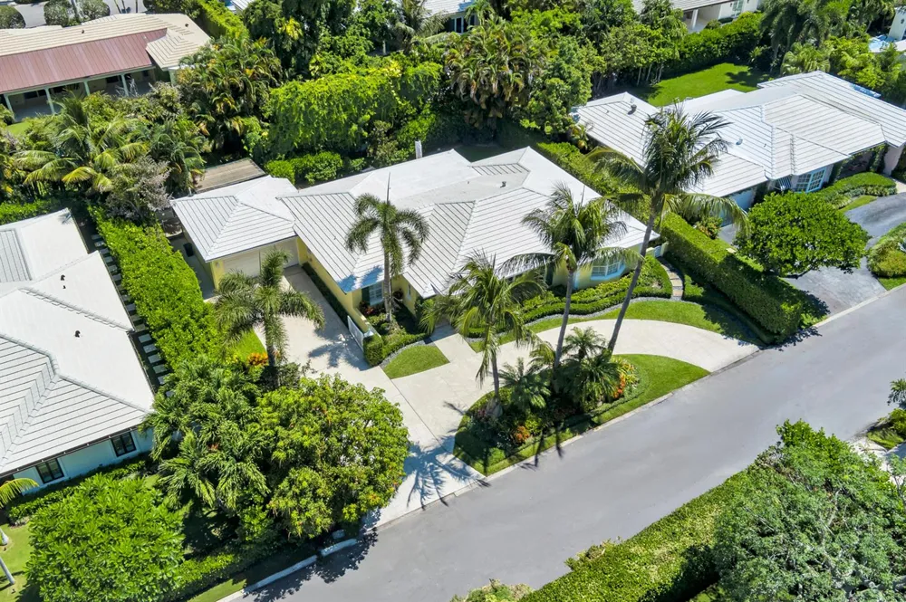 241 Via Linda Palm Beach, FL 33480