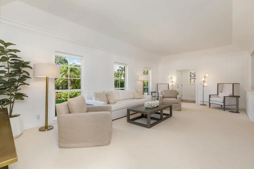 241 Via Linda Palm Beach, FL 33480