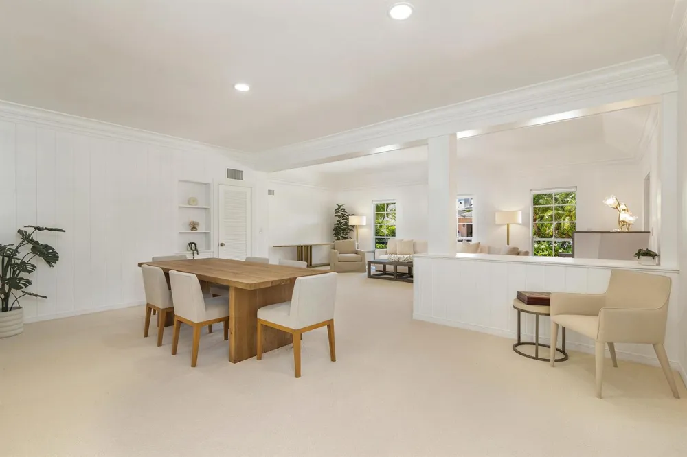 241 Via Linda Palm Beach, FL 33480