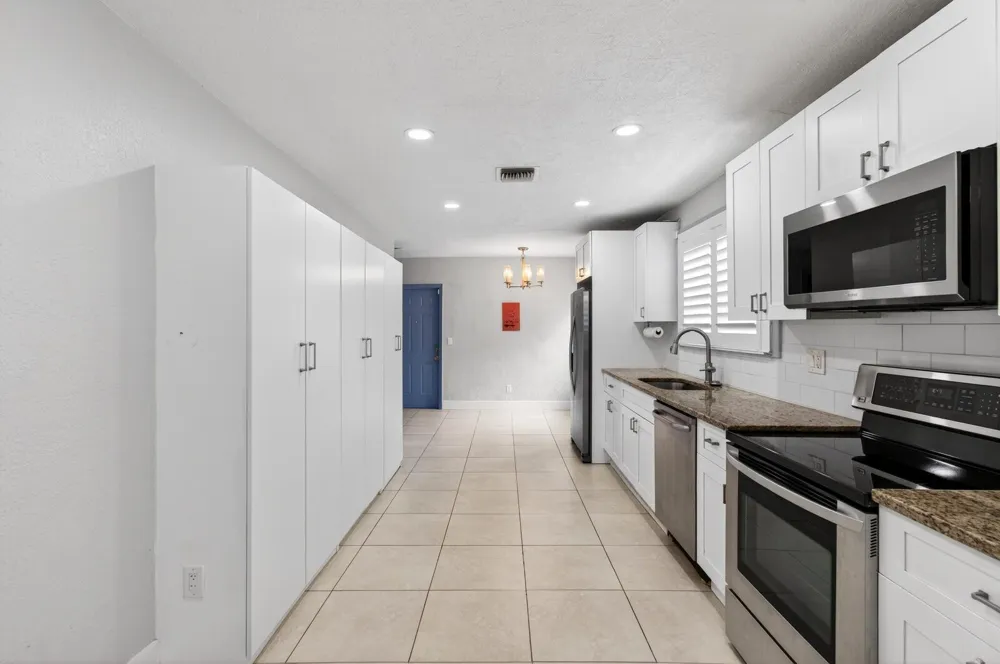 227 M STREET 