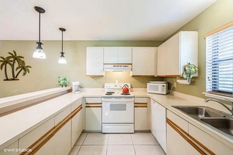 7485 SE Jamestown Terrace Hobe Sound, FL 33455