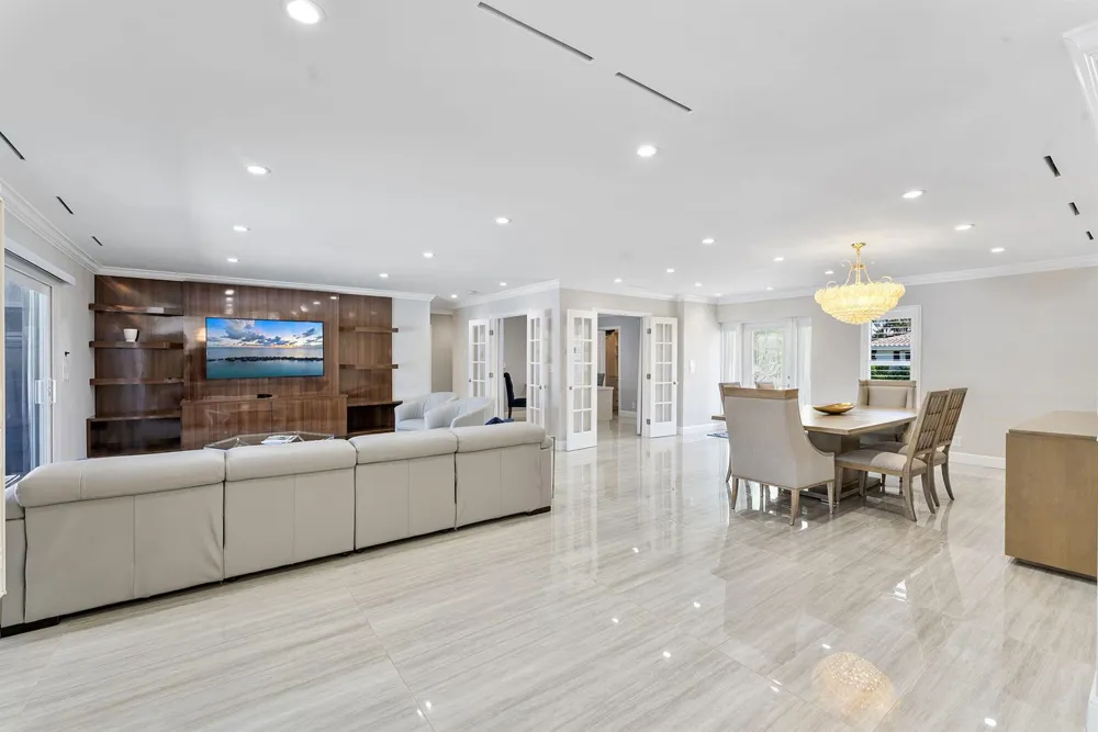 831 Dover Street Boca Raton, FL 33487