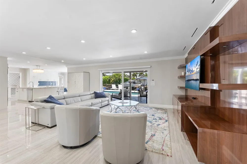 831 Dover Street Boca Raton, FL 33487