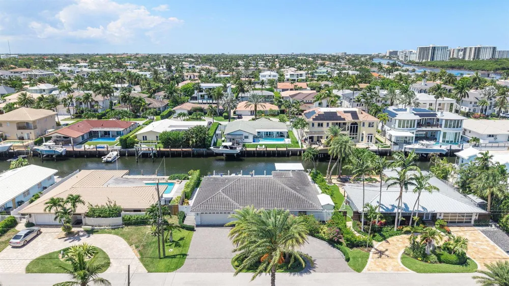 831 Dover Street Boca Raton, FL 33487