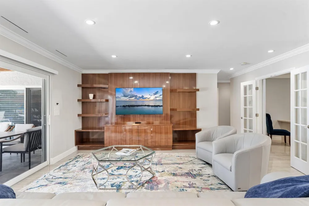 831 Dover Street Boca Raton, FL 33487