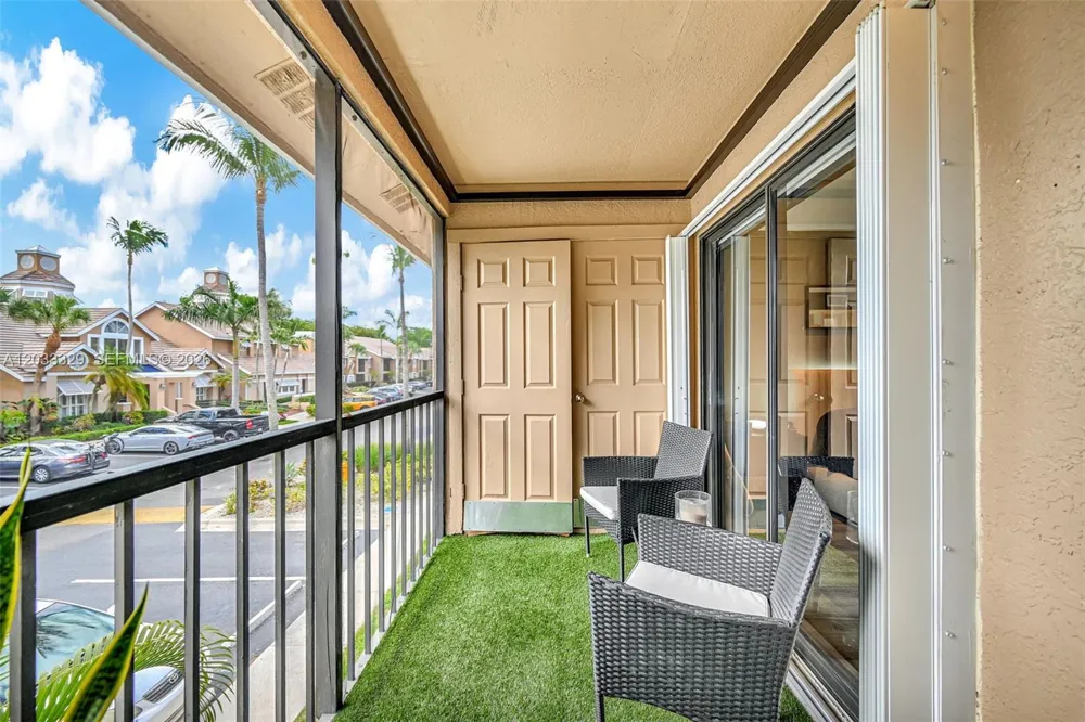 10560 SW 156th Pl #208 Miami, FL 33196