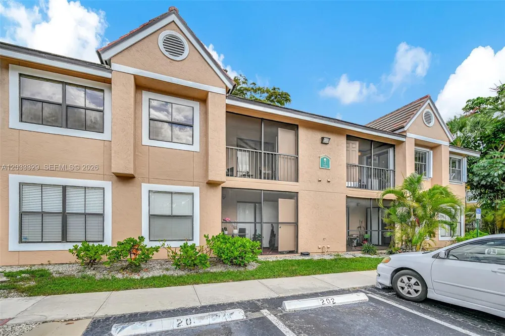 10560 SW 156th Pl #208 Miami, FL 33196