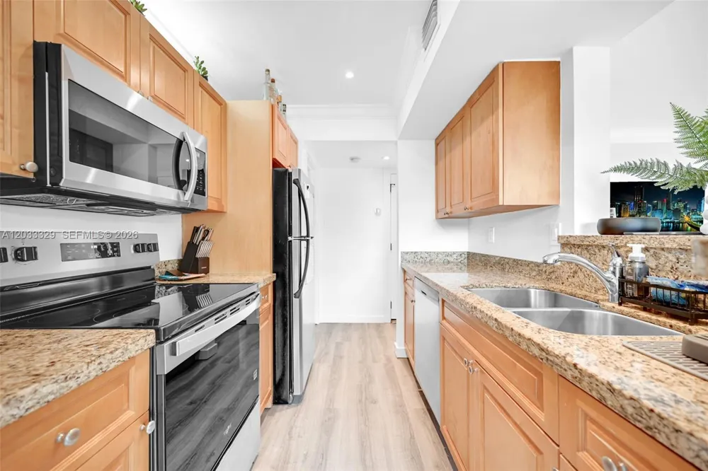 10560 SW 156th Pl #208 Miami, FL 33196