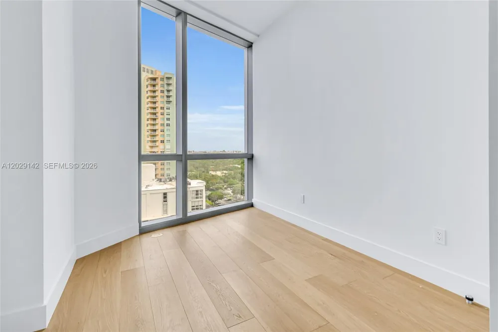 175 SE 25 Rd #1103 Miami, FL 33129