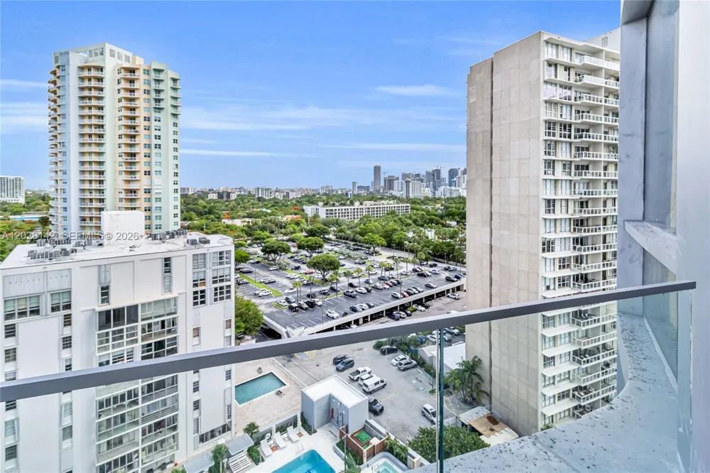 175 SE 25 Rd #1103 Miami, FL 33129